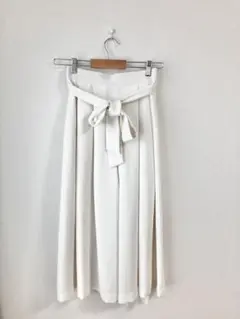ELLE エル ガウチョパンツ ワイドパンツ リボン キレイめ M オフホワイト