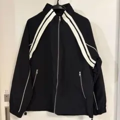 アウター黒 ストライプデザイン