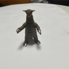 ウルトラマン　サドラ