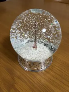 スノードーム 雪の結晶ツリーのサムネイル