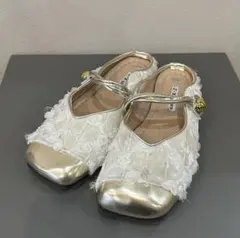 フラットシューズ／ホワイト×ゴールド 23.5cm レースアップ