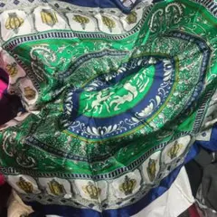 3*m様 緑と青の装飾的なスカーフ中古