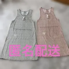 ウサギの飾り付きエプロン　お揃い2枚セット