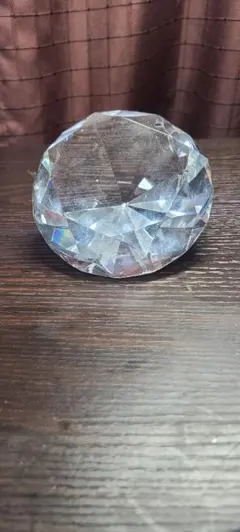 クリスタルダイヤモンド置物