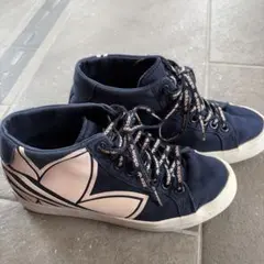 Item thumbnail for item 5ffadef9-e8b8-4848-894e-7742c3e54f5b