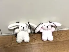 訳あり 3COINS タレミミウサギキーホルダー ホワイト&ピンク 2点セット