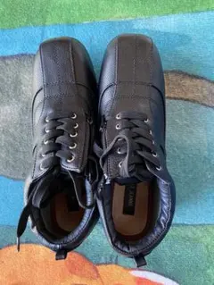 ブラックカジュアルシューズ ジッパー付き