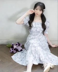 evelyn ロングワンピース 花柄フリルフレア 水瀬さらら アイスブルー