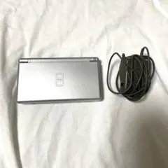 ニンテンドー DS Lite グロスシルバー 本体 充電器付き