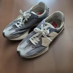 New Balance327 スニーカー グレー/ホワイト