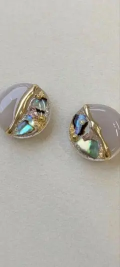 グレー アシンメトリーピアス