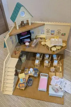 シルバニアファミリー　森のとけい台のたのしい学校　 ベリーグローブスクール　海外