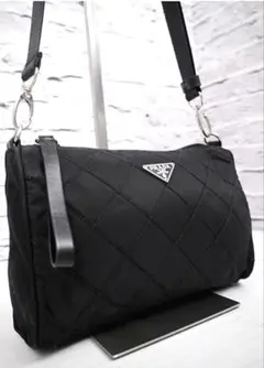【美品】 PRADA プラダ キルティングBOX ショルダー カメラ バッグ 黒のサムネイル