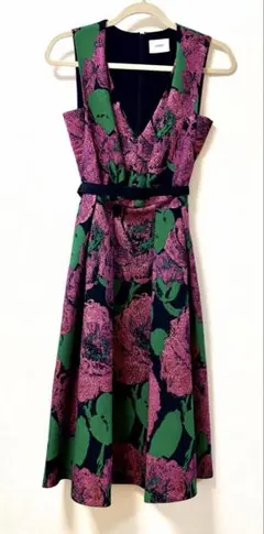 ERDEM ノースリーブ 花柄ワンピースのサムネイル