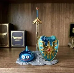 ドラゴンクエスト メタリックアイテムズギャラリー ロトの剣 盾 台座 グレー