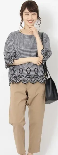 SALE✩*。chocol raffine robe裾スカラップギンガムブラウス