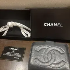CHANEL ブラックレザー二つ折り財布　正規品