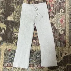 jamie kay 4y ニットパンツ　ベージュ