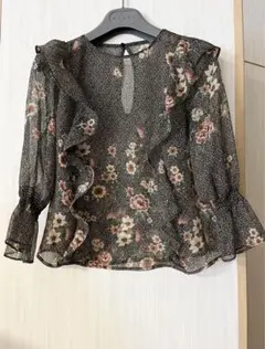 美品☆ZARAザラ☆花柄フリルブラウス シャツ☆XS