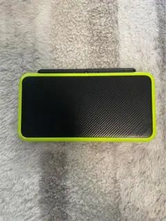 Nintendo 2DS ブラック/ライムグリーン 本体