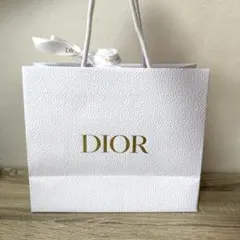 Dior ショッパー 紙袋 ホワイト ゴールドロゴ リボン付き