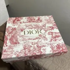 Dior ギフトボックス 中型 赤白