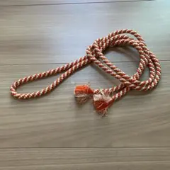 オレンジと白の房付き帯締め