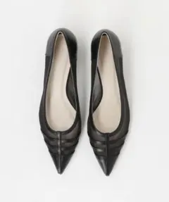 【美品】ODETTE E ODILE クロスラインチュール パンプスのサムネイル