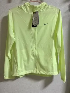 L新品ナイキ ウィンドブレーカー UPF40+ ランニング ジャケットウィメンズ