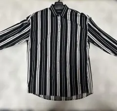 ZARA 黒と白のストライプシャツ