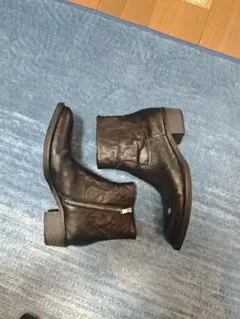 ブラックショートブーツ ジッパー付き