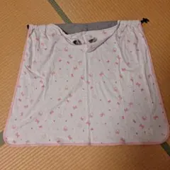 ミニーちゃん　抱っこ紐おくるみ？