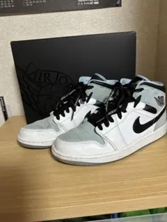 AIR JORDAN 1 MID SEアイスブルー
