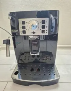 中古美品　マグニフィカS デロンギ　ECAM22112B 内部清掃済 2026年最新】マグニフィカs ecam22112の人気アイテム - メルカリ