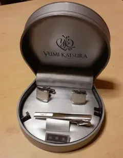 Yumi Katsura シルバー カフリンクス タイバー セットのサムネイル