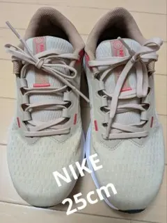 NIKE　ナイキ　ウィメンズ　ウィンフロー10 25センチのサムネイル