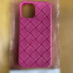 BOTTEGA VENETA ピンクシリコン　ケータイケースiPhone15のサムネイル