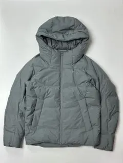 UNIQLO グレー　シームレスダウンパーカー　Sサイズ