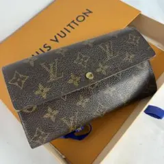 LOUIS VUITTON ポルトフォイユ サラ モノグラム 折り 長財布のサムネイル