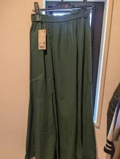 ユニクロ マーメイドロングスカート グリーン M 新品