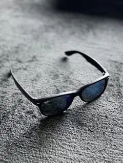 Ray-Ban ブラックフレーム ブルーレンズ サングラス