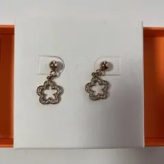 【Follie Follie】花型 ゴールド ピアス ストーン付き