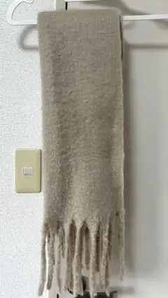 処分前タイムセール‼️ベージュ ウール混 マフラー フリンジ付き