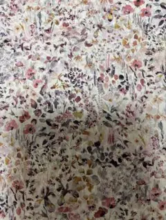 リバティ刺繍はぎれフェルダ