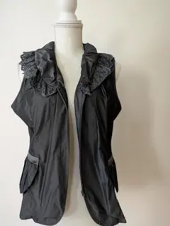 最終価格Eleganceエレガンス　ベスト♡襟付き♡前開き♡シャカシャカ♡(M)