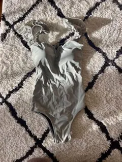 ワンピース水着 フリル付き