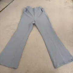 GU グレー フレアパンツ Sサイズ