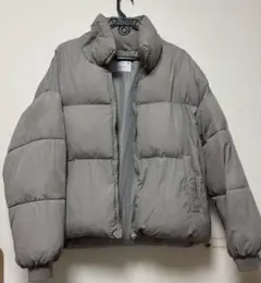 グレー ダウンジャケット
