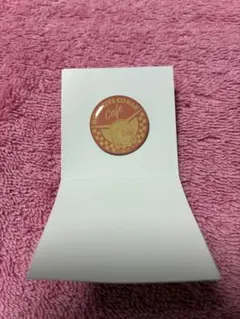 名探偵コナンカフェ　ピンバッジ　工藤有希子