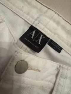 ARMANI EXCHANGE ホワイトデニムパンツのサムネイル